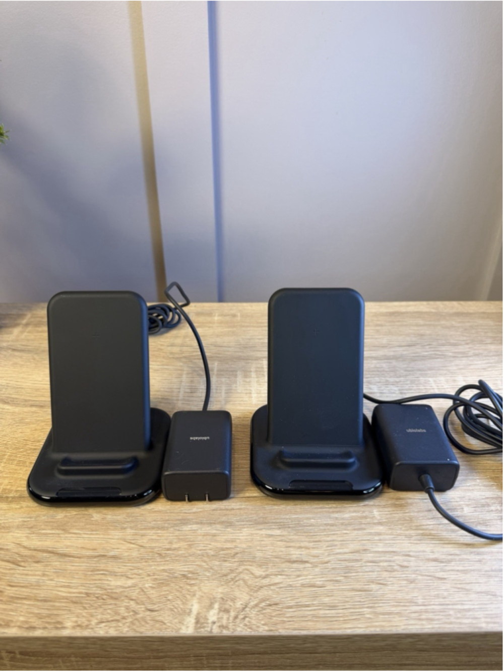 Two Ubio Labs Shadow 10W Wireless Charging Stand AWC1064SG- Black